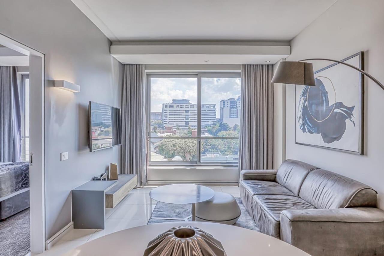Hotel Apartment In Sandton Private Unit Johannesburg Exterior photo